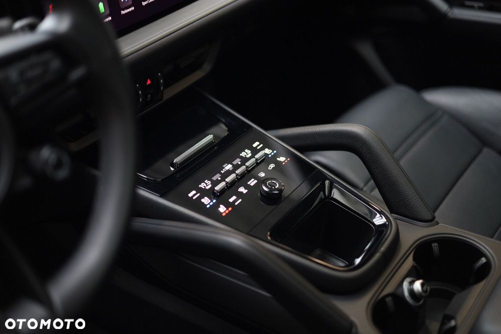 Porsche Cayenne - 17