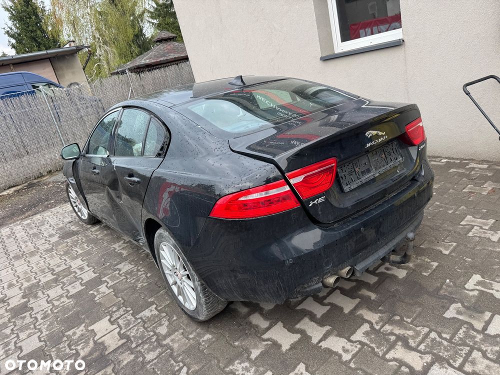 Jaguar XE 20d R-Sport - 2