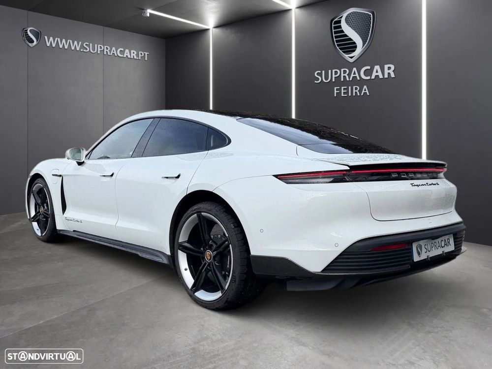 Porsche Taycan Turbo S - 5