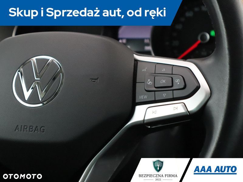 Volkswagen Passat - 14