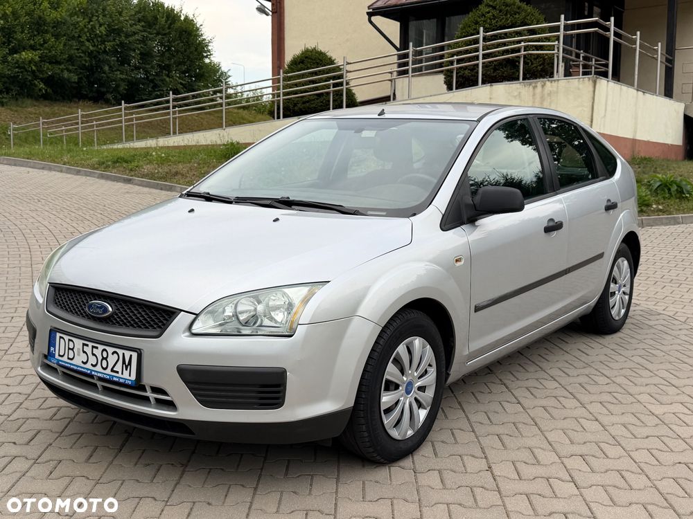 Ford Focus 1.6 16V Ambiente - 9