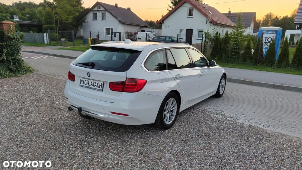 BMW Seria 3 318d Touring Sport Line - 5