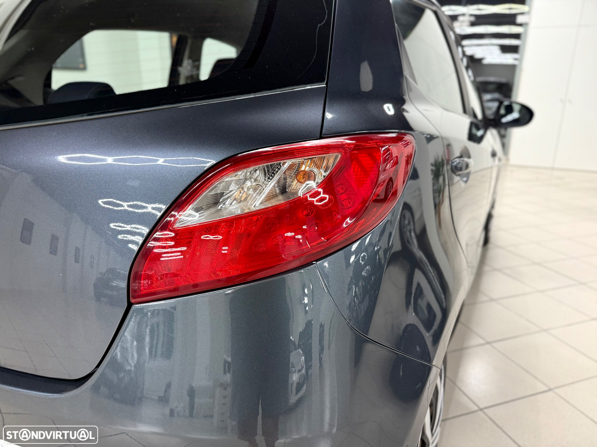 Mazda 2 1.4 MZ-CD Comfort AC - 7