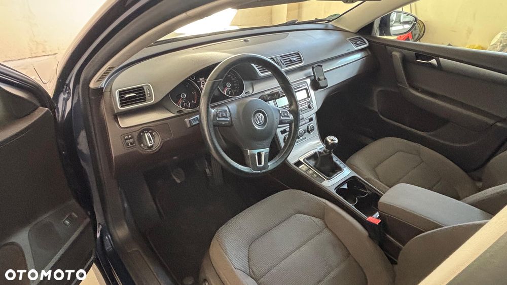 Volkswagen Passat 1.6 TDI BlueMotion Technology Highline - 7