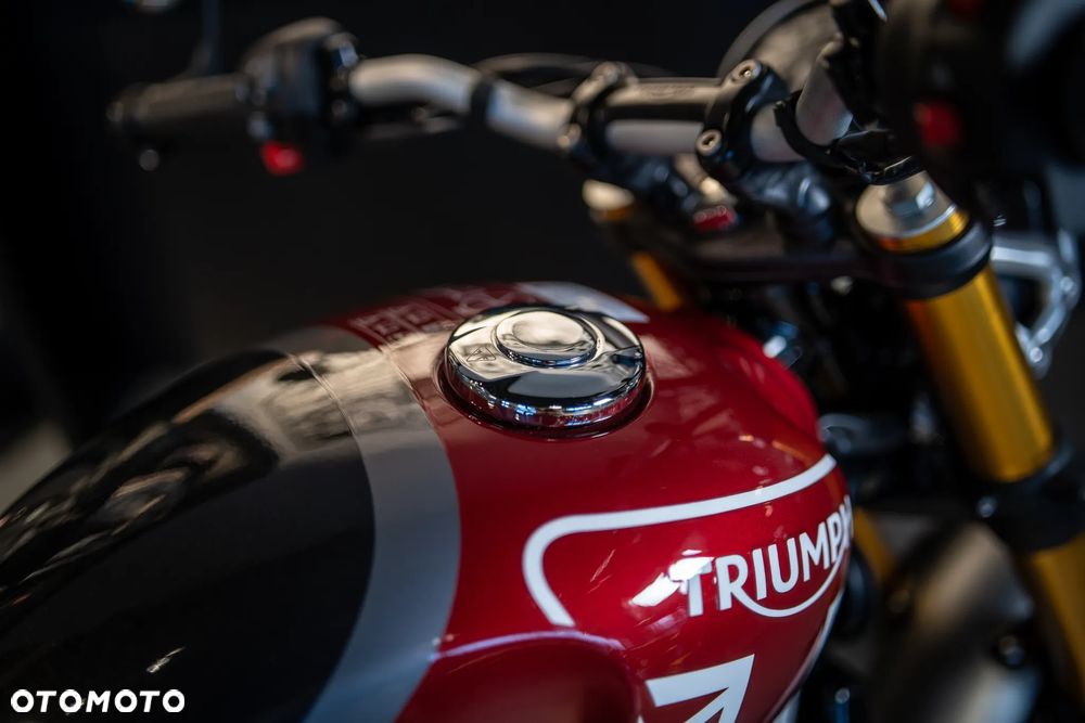 Triumph Inny - 21