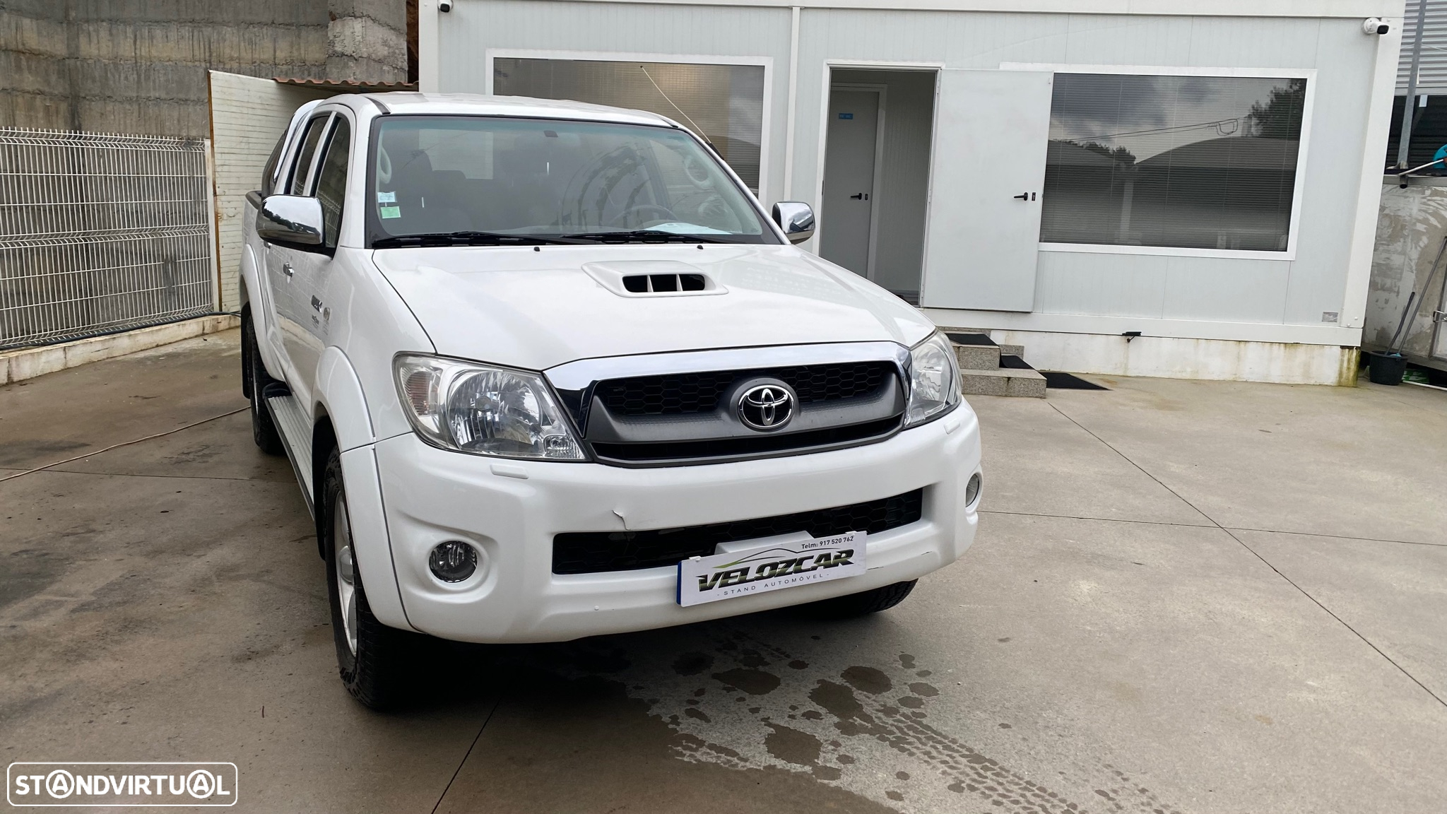 Toyota Hilux 3.0 D-4D 4WD CD Tracker - 3