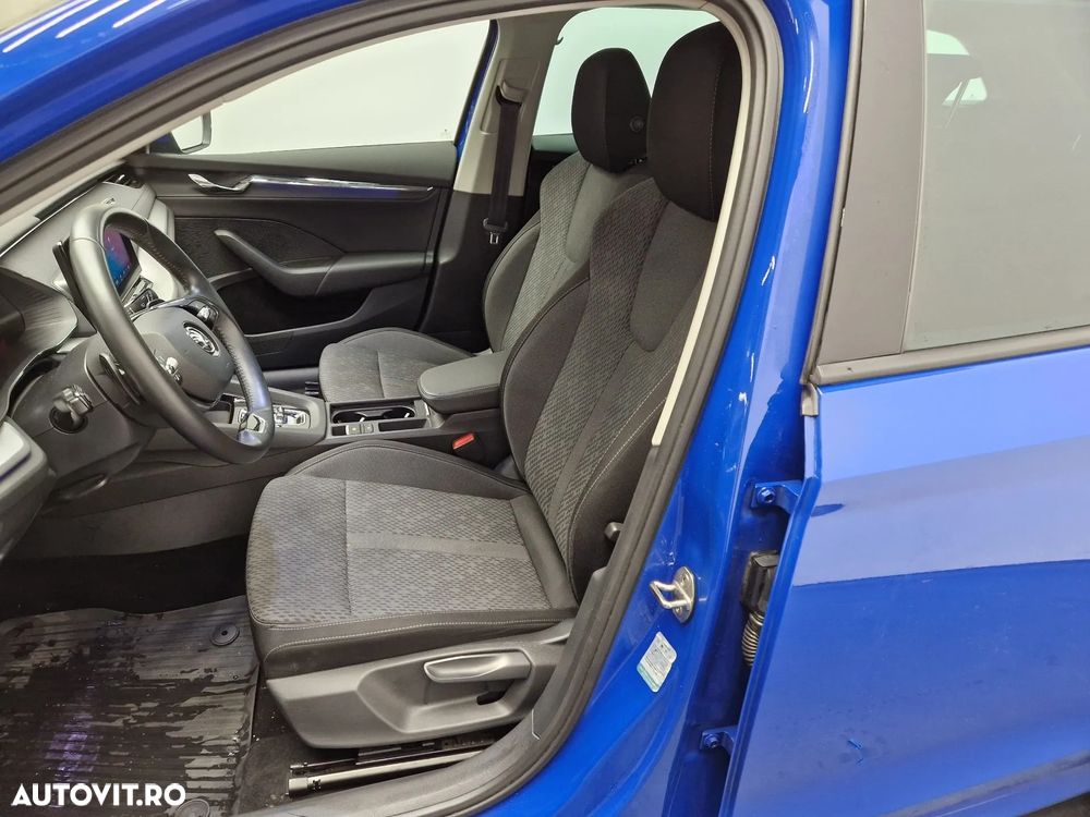 Skoda Octavia Combi 2.0 TSI DSG 4x4 Style - 6
