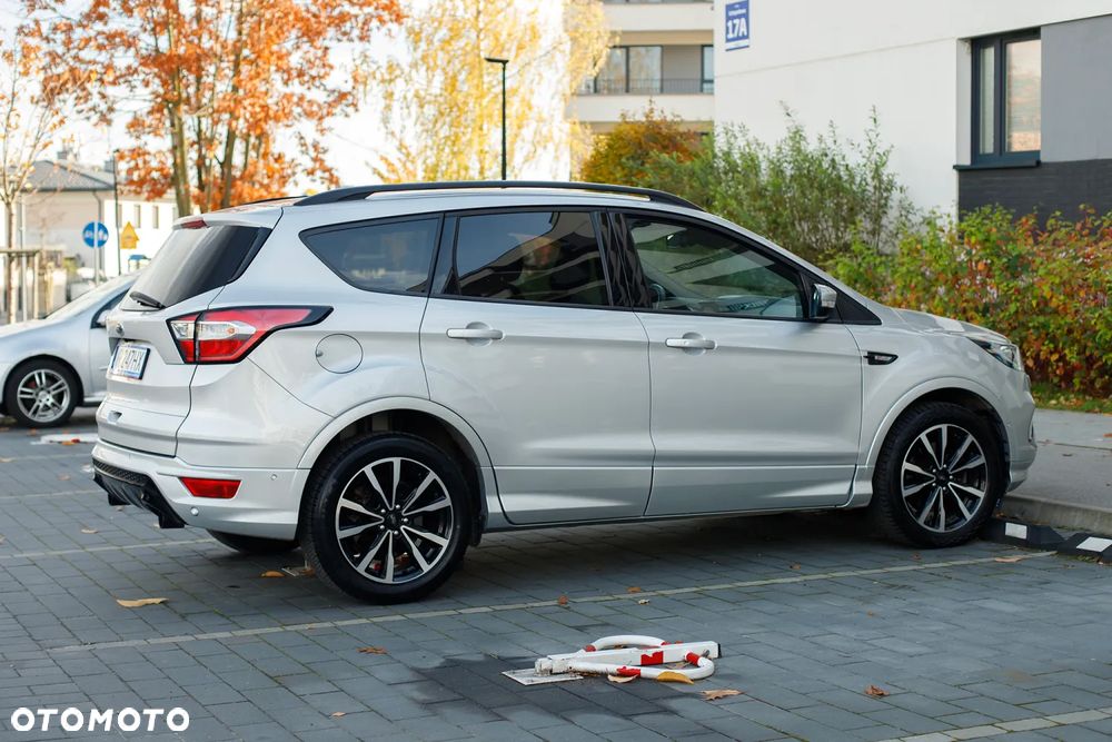 Ford Kuga - 13