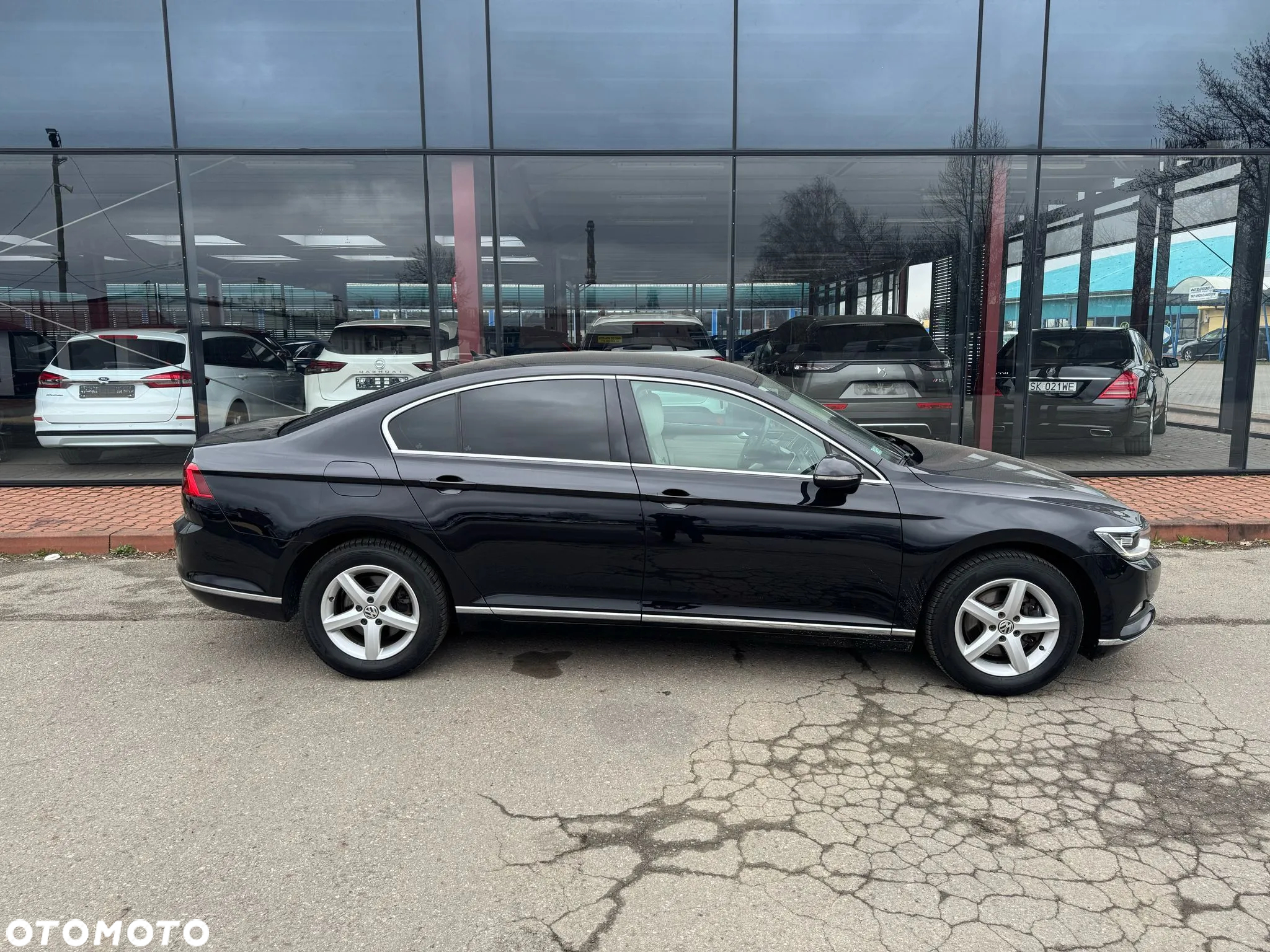Volkswagen Passat 1.8 TSI BMT Comfortline DSG - 4