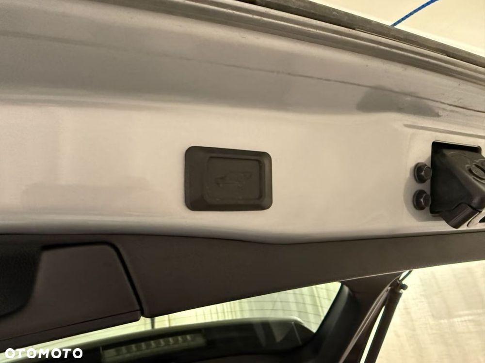 Toyota RAV4 2.5 Hybrid Executive 4x4 - 23