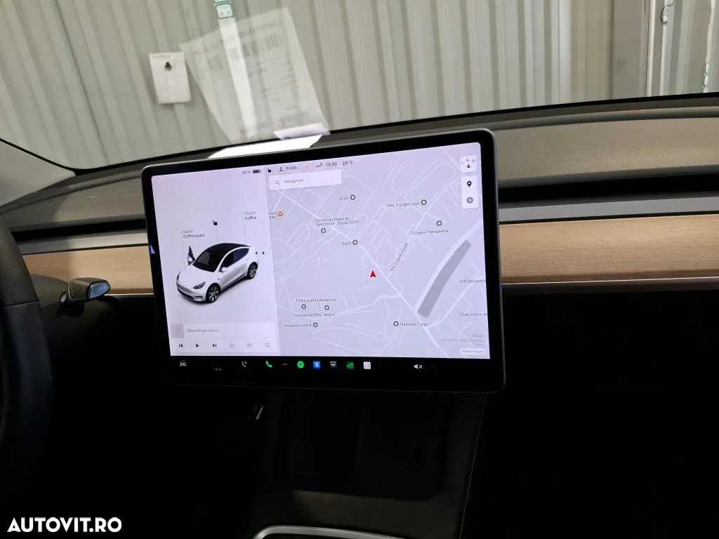Tesla Model Y Long Range Dual Motor AWD - 9