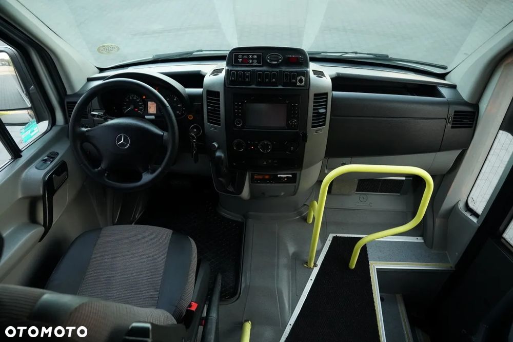 Mercedes-Benz SPRINTER 516 CDI / 2x KLIMA  / BOGATE WYPOSAŻENIE / SKÓRY / SPROWADZONY - 23
