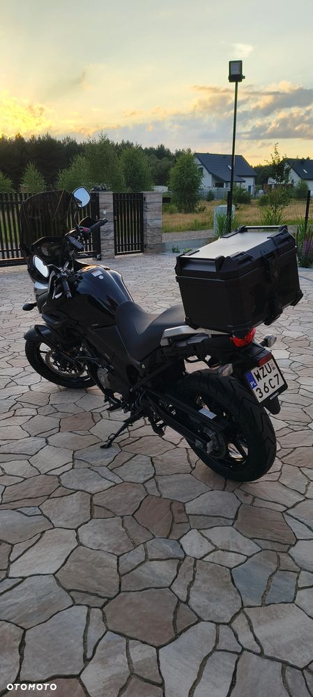 Suzuki V-STROM - 4