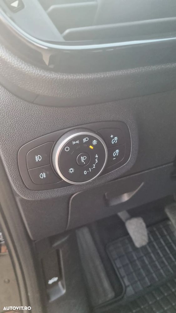 Ford Fiesta - 11