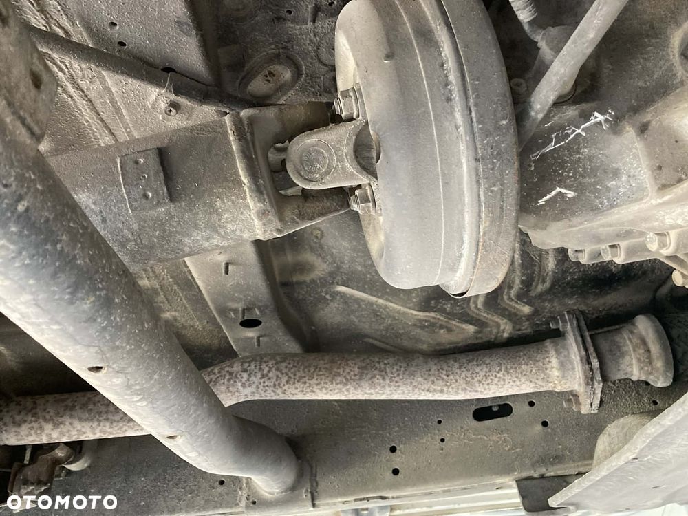 Nissan Patrol 2.8 TDI - 16