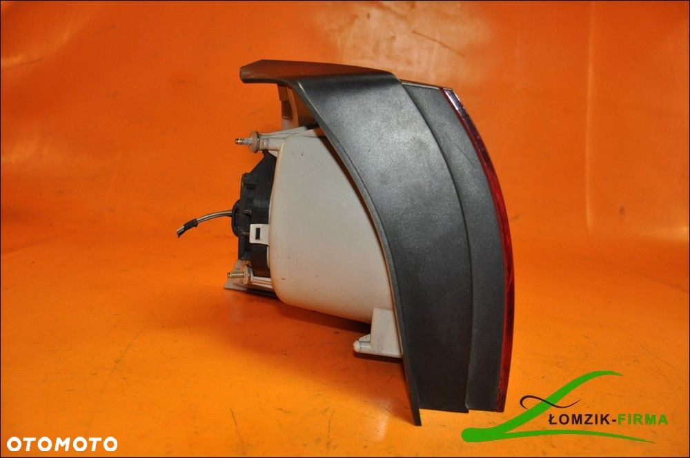 LAMPA PRAWA TYLNA TYŁ VOLKSWAGEN GOLF V 1K6945096E - 5