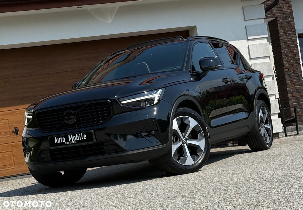 Volvo XC 40 B4 B AWD DKG Plus Dark - 2