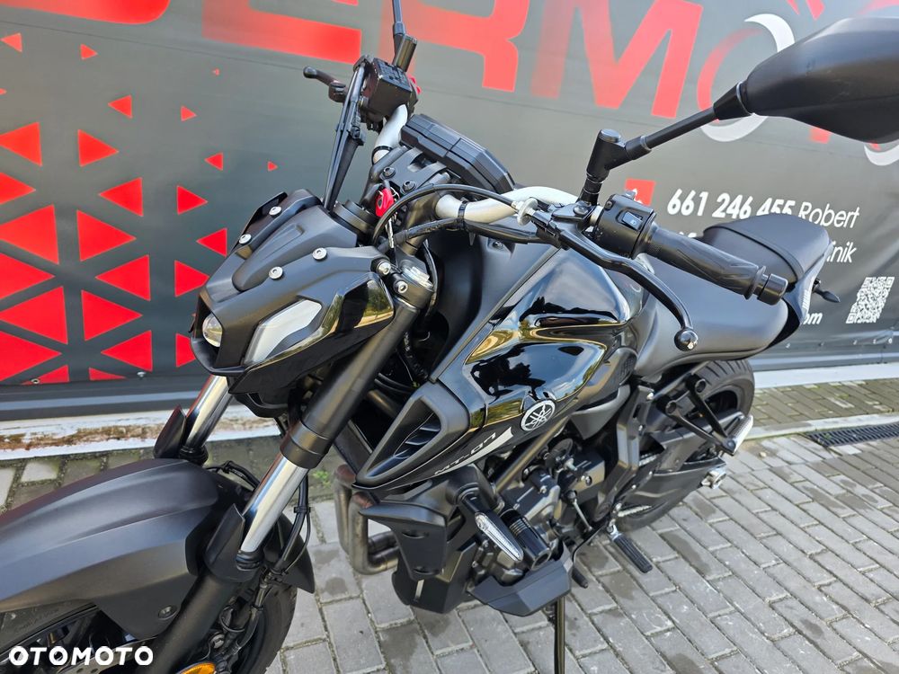 Yamaha MT - 12