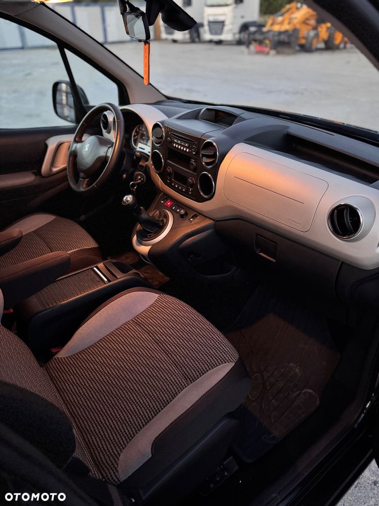 Peugeot Partner 120 VTi Premium - 11