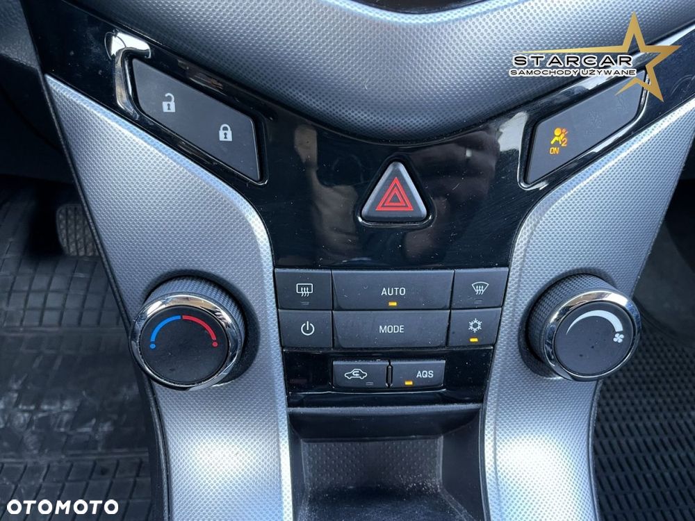Chevrolet Cruze - 16
