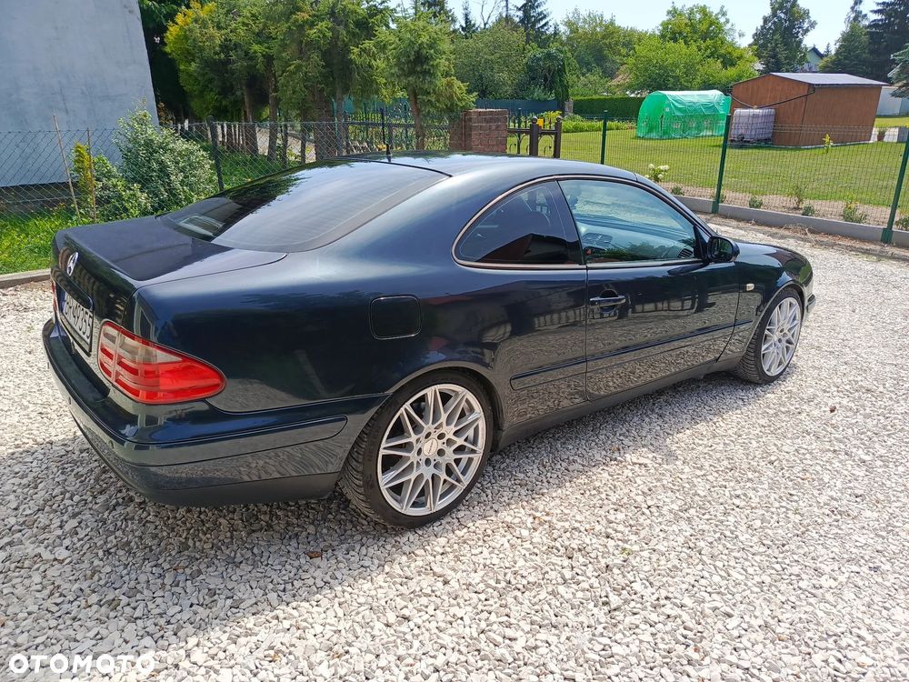 Mercedes-Benz CLK - 2