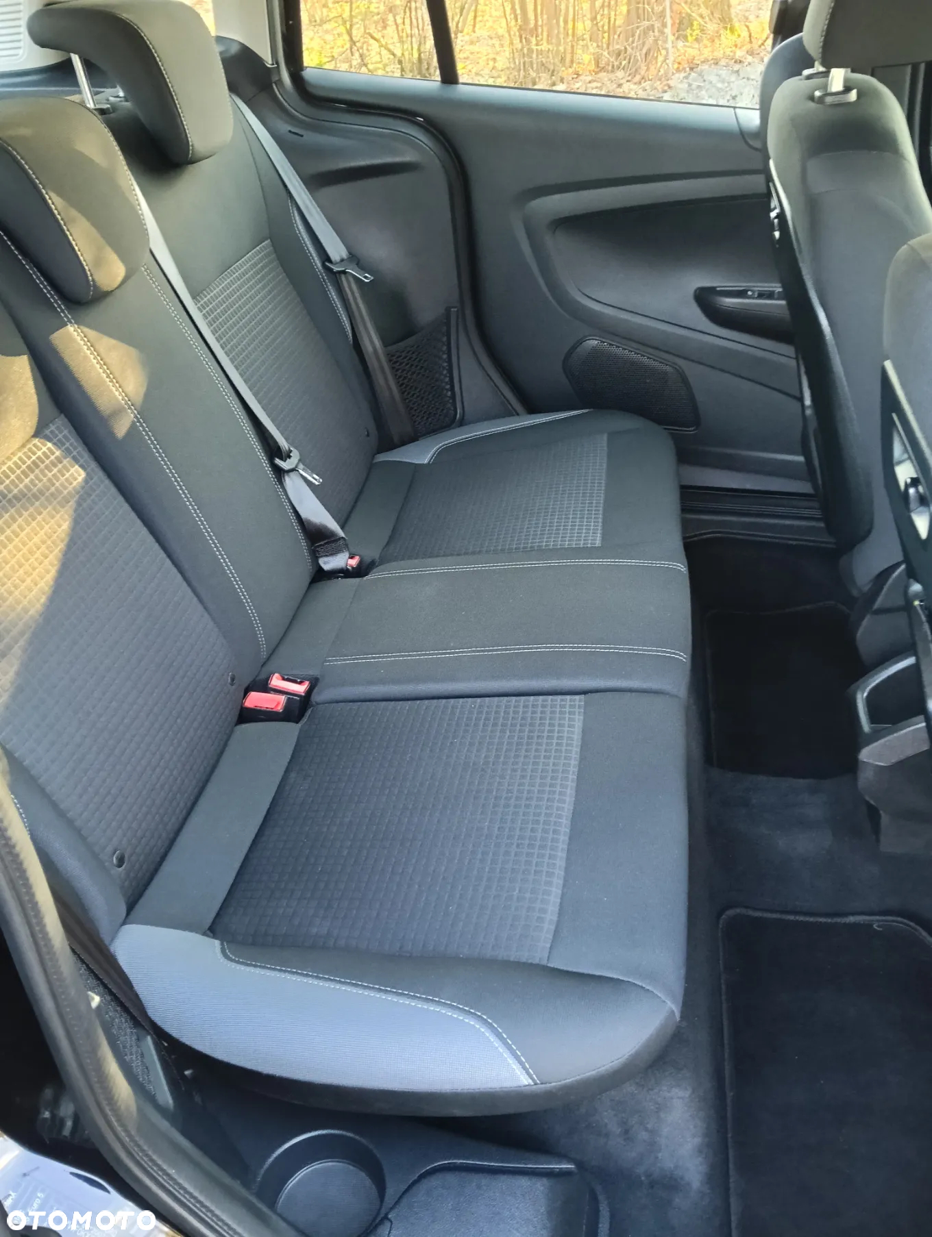 Ford B-MAX 1.4 Ambiente - 11
