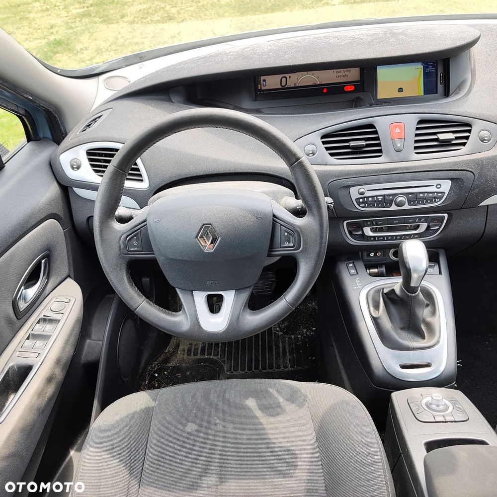 Renault Scenic - 8