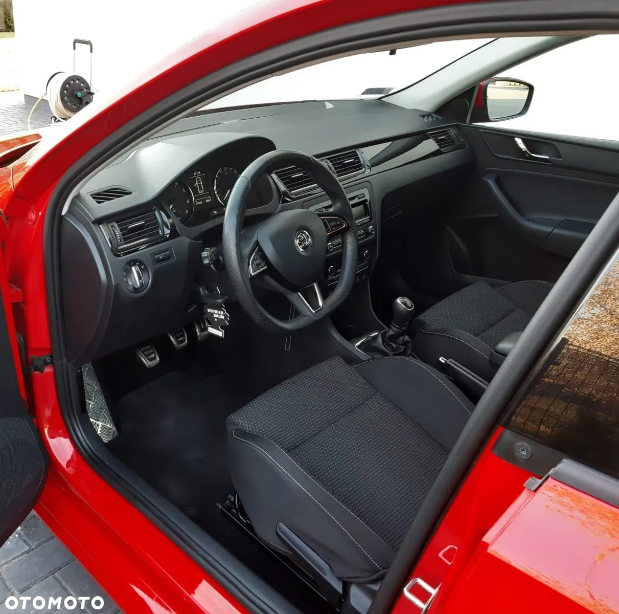Skoda RAPID Spaceback 1.2 TSI Edition - 10