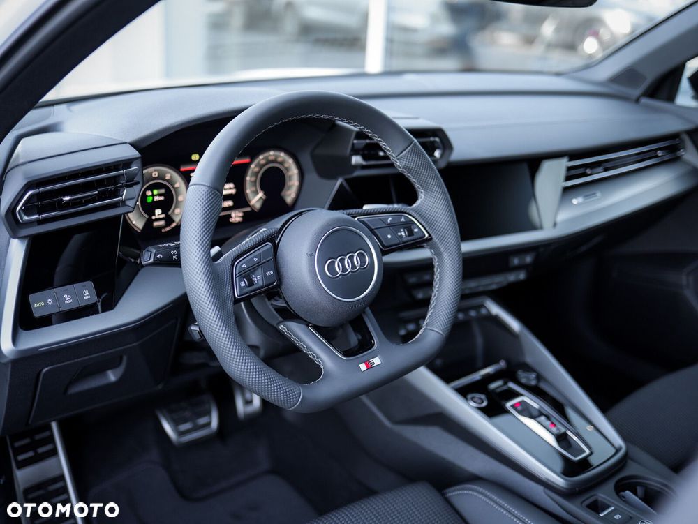 Audi A3 Sportback - 16