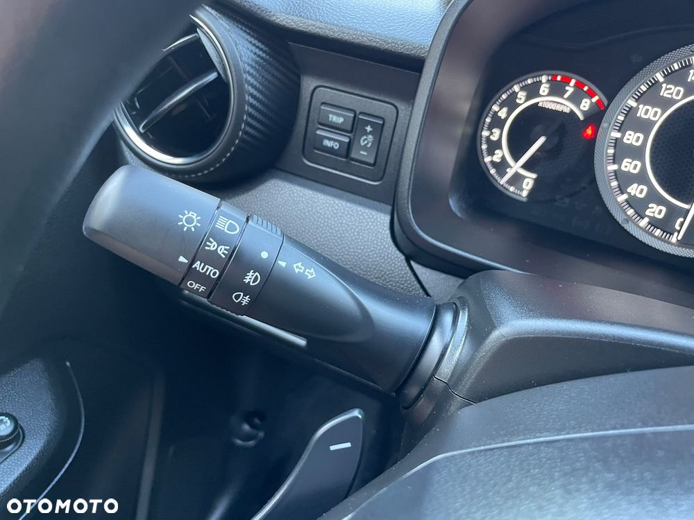 Suzuki Ignis - 11