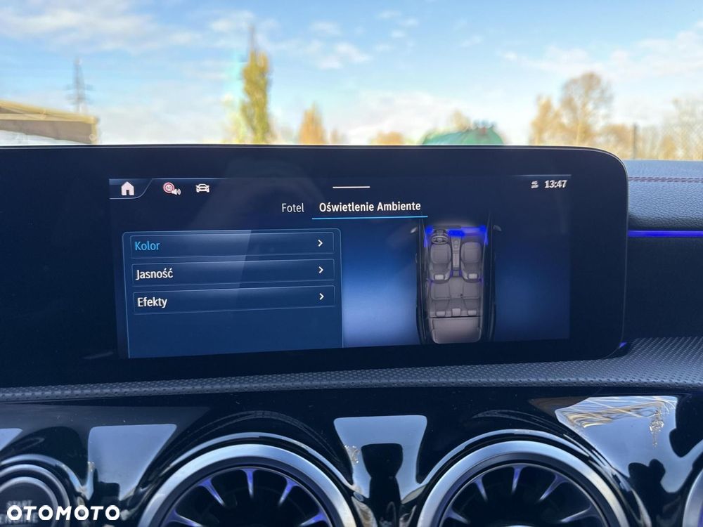 Mercedes-Benz CLA - 24