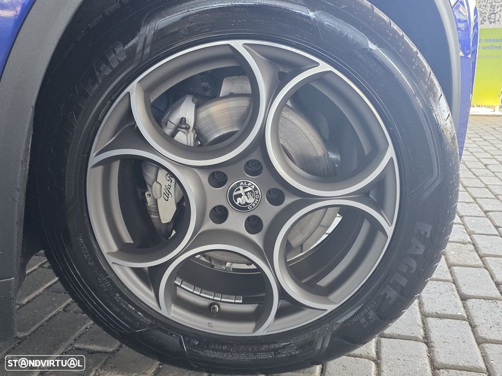 Alfa Romeo Stelvio 2.2 D Sprint Q4 AT8 - 10