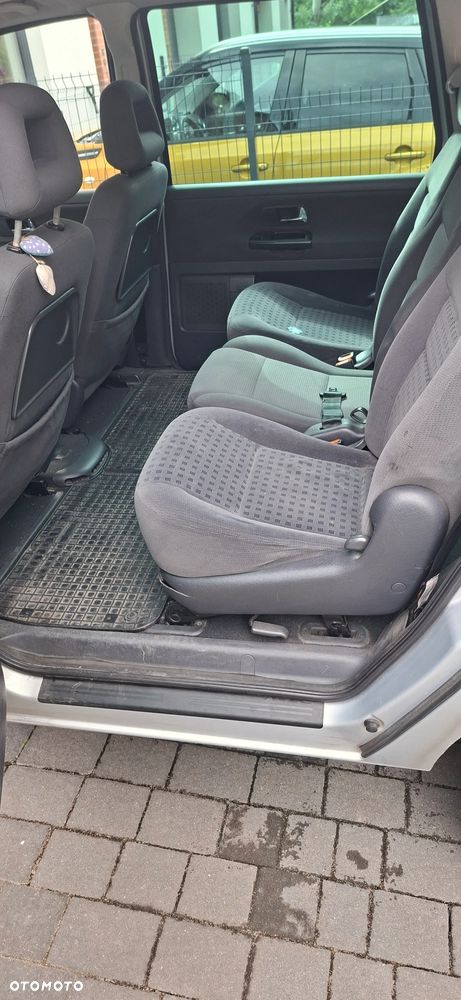 Volkswagen Sharan 1.9 TDI Comfortline - 11