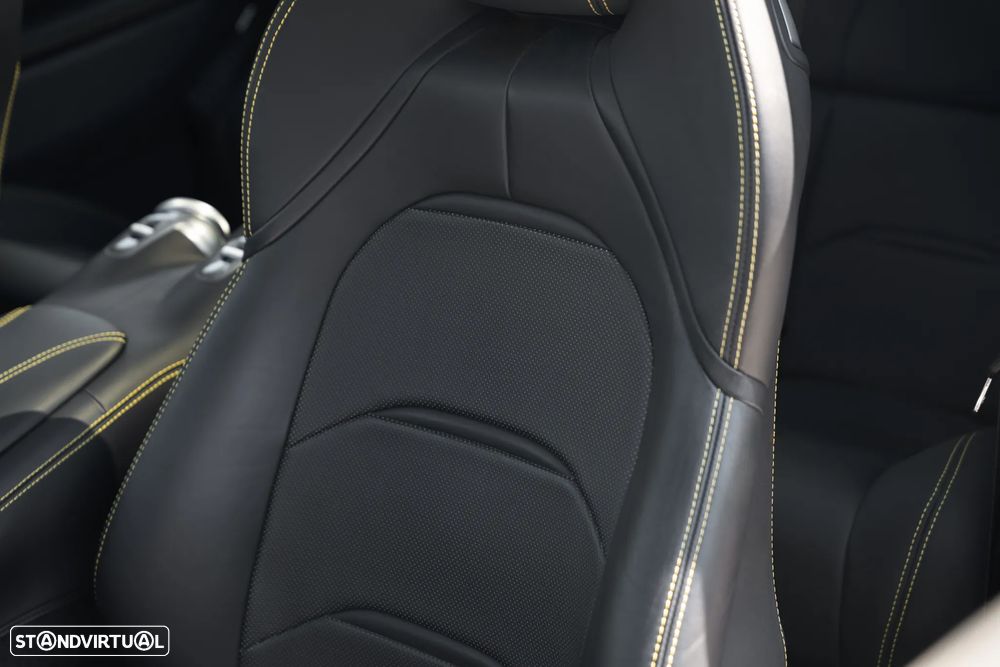 Ferrari GTC4 Lusso - 29