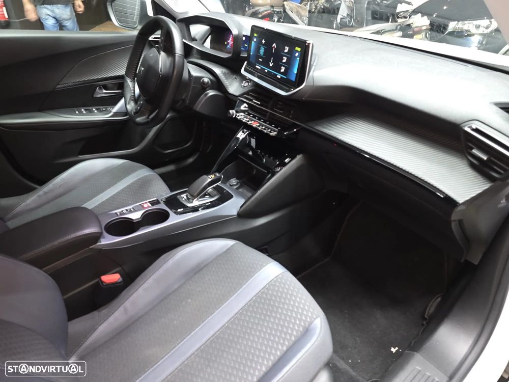 Peugeot e-2008 50 kWh Allure Pack - 25