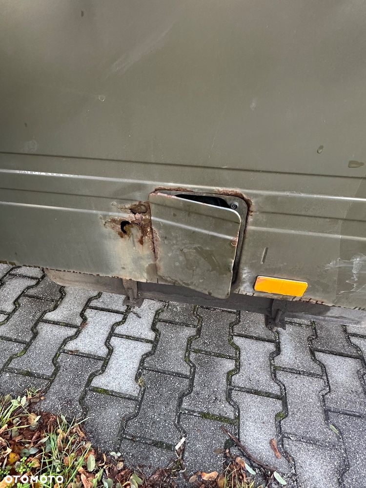 Mercedes-Benz 508 - 9