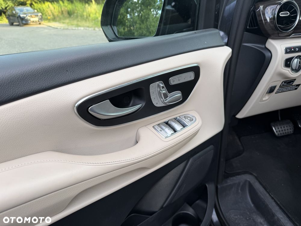 Mercedes-Benz Klasa V 300 d 4-Matic Exclusive 9G-Tronic (d³ugi) - 12