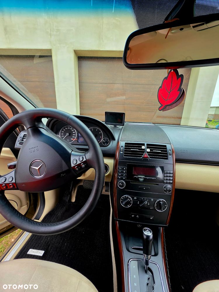 Mercedes-Benz Klasa A 180 Elegance EU5 - 3