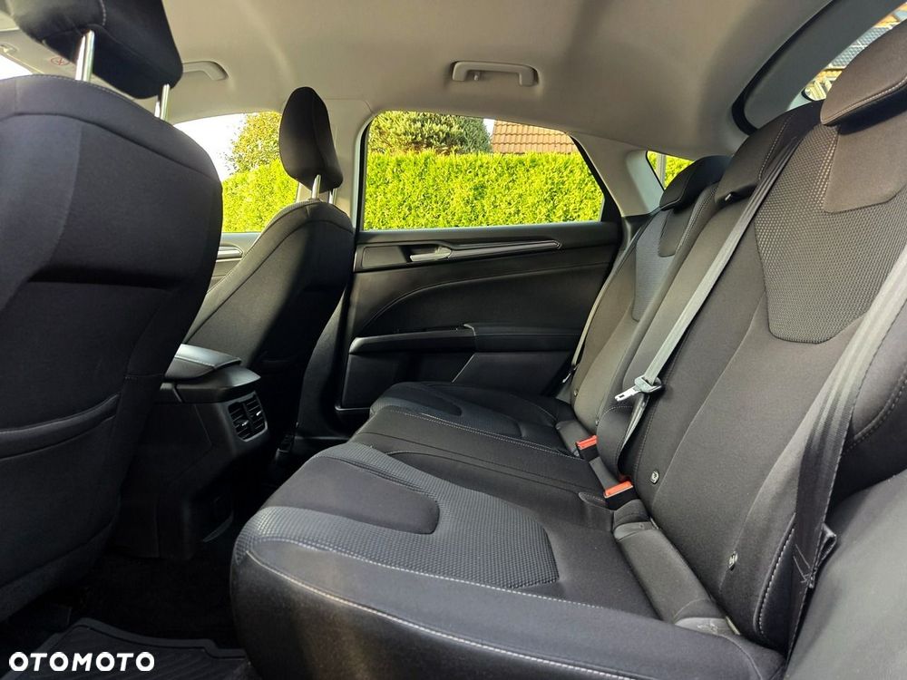 Ford Mondeo 2.0 TDCi Titanium - 12