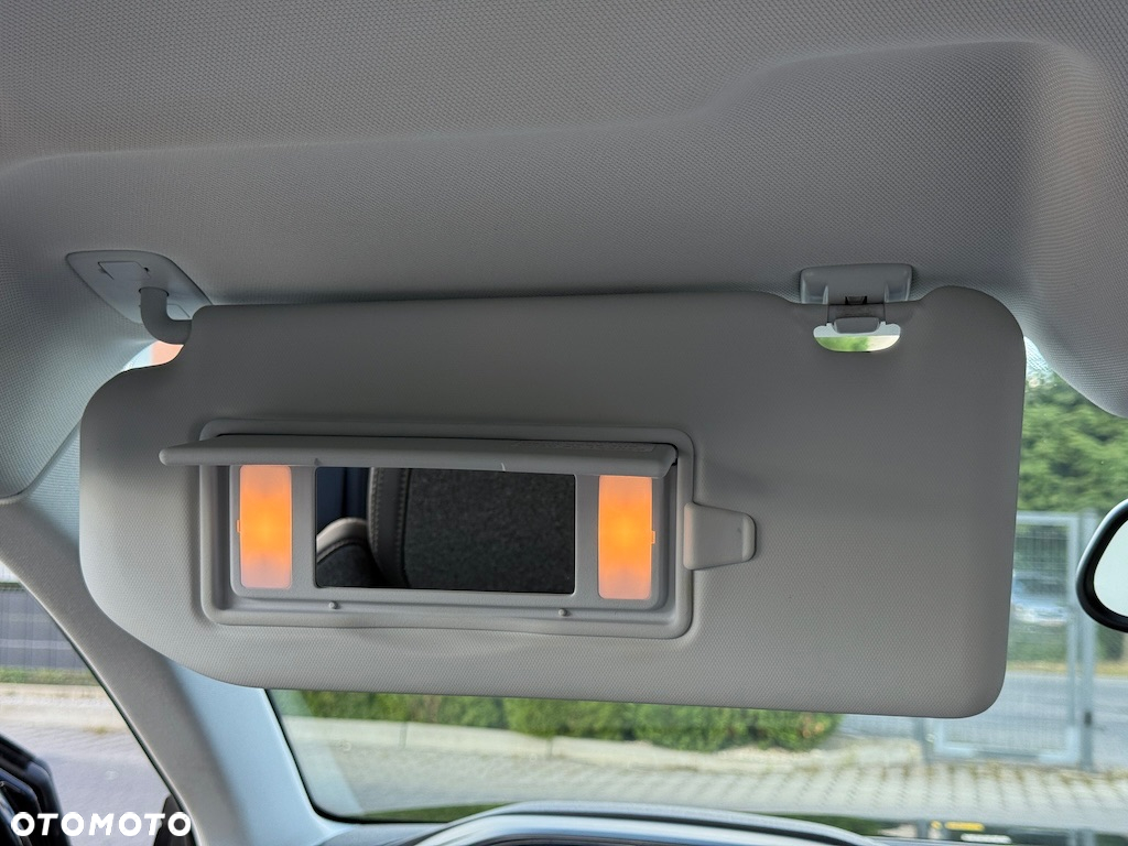 Peugeot 3008 1.6 BlueHDi Allure S&S - 27