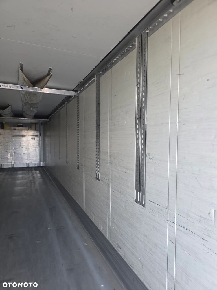 Schmitz Cargobull SKO24 - 13