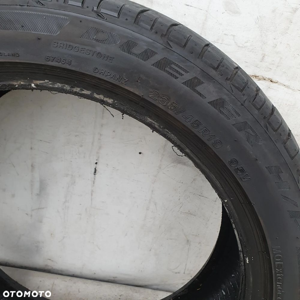 Opona Bridgestone Dueler 235/45 r19 - 9