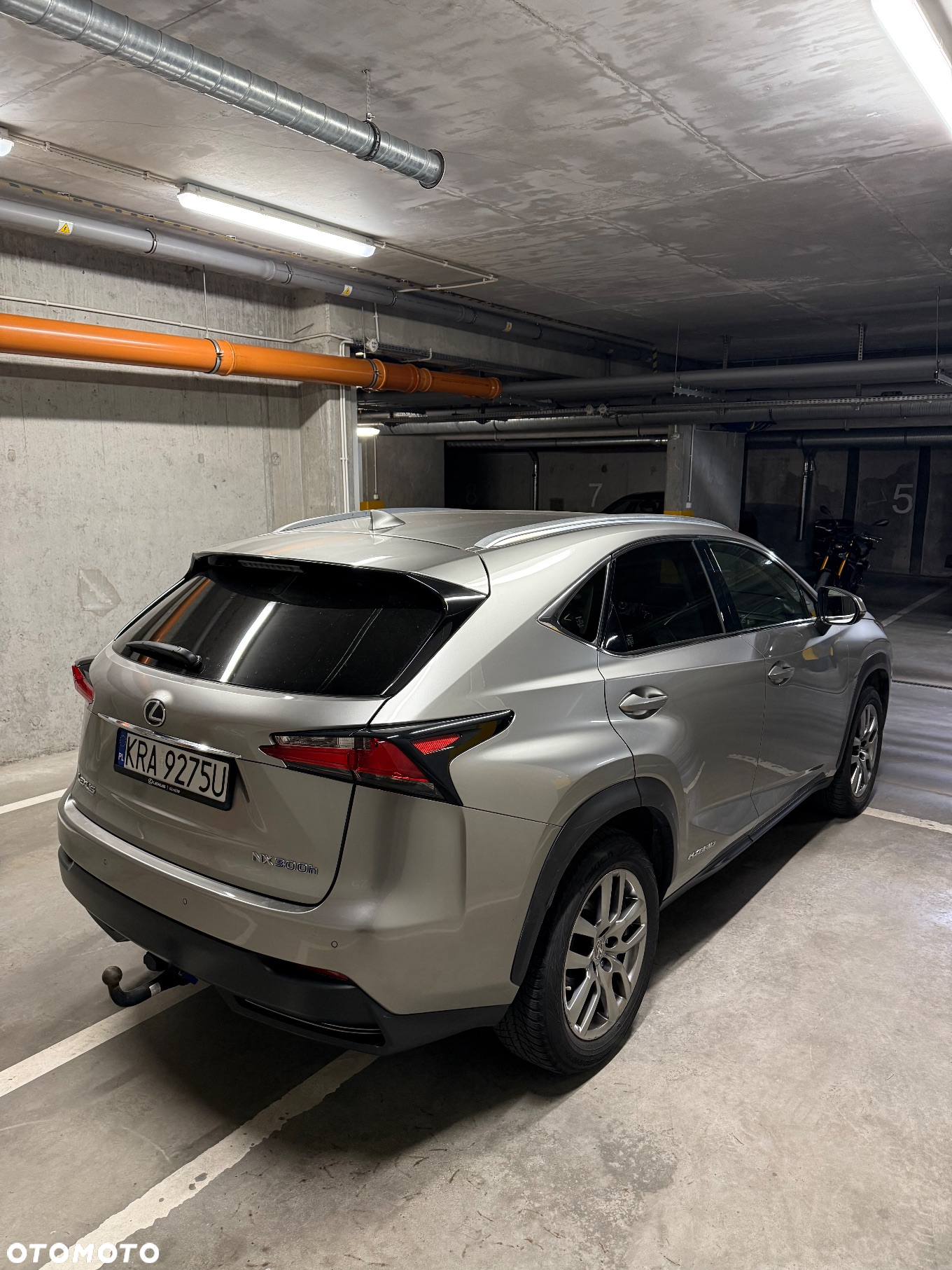 Lexus NX 300h Prestige AWD - 4