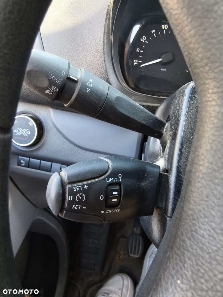Peugeot EXPERT DANGEL - 17