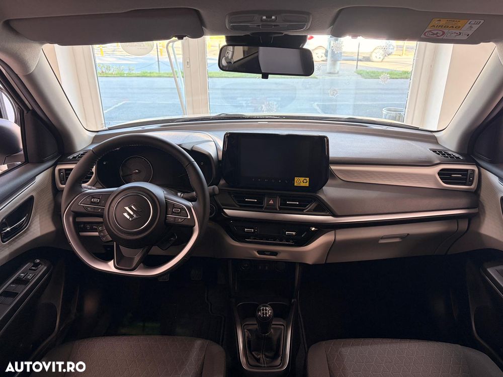 Suzuki Swift 1.2 Dualjet 12V MHEV Spirit - 8