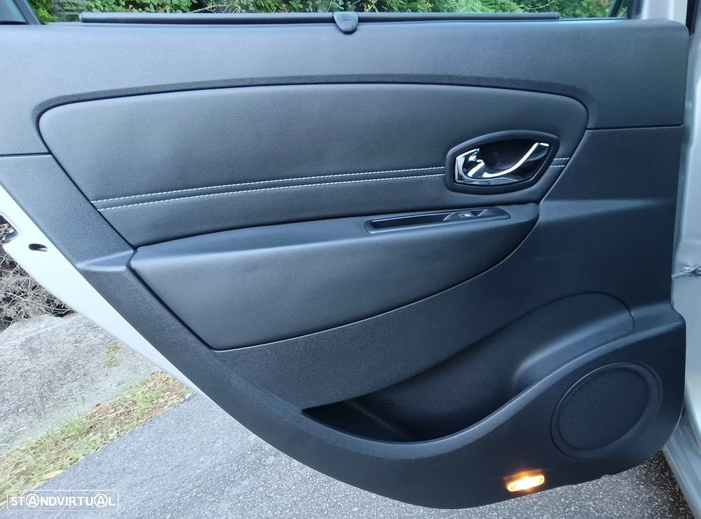 Renault Scénic 1.5 dCi Exclusive SS - 21