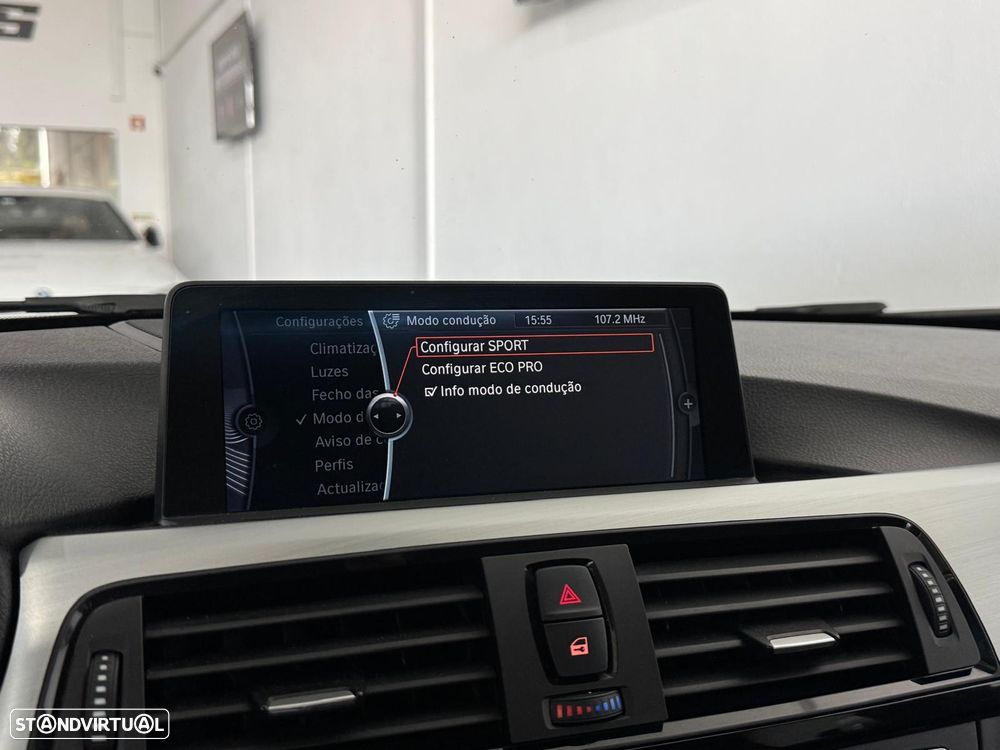 BMW 328 i Auto Pack M - 38