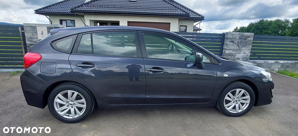 Subaru Impreza 2.0i Active - 18