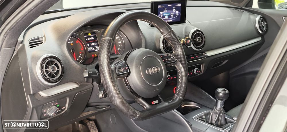 Audi A3 Sportback 2.0 TDI (clean diesel) S line Sport Pack - 23