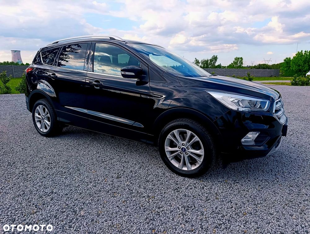 Ford Kuga 2.0 TDCi 2x4 Titanium - 3